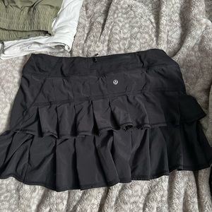 Lululemon pace-rival skirt! Size 10Tall